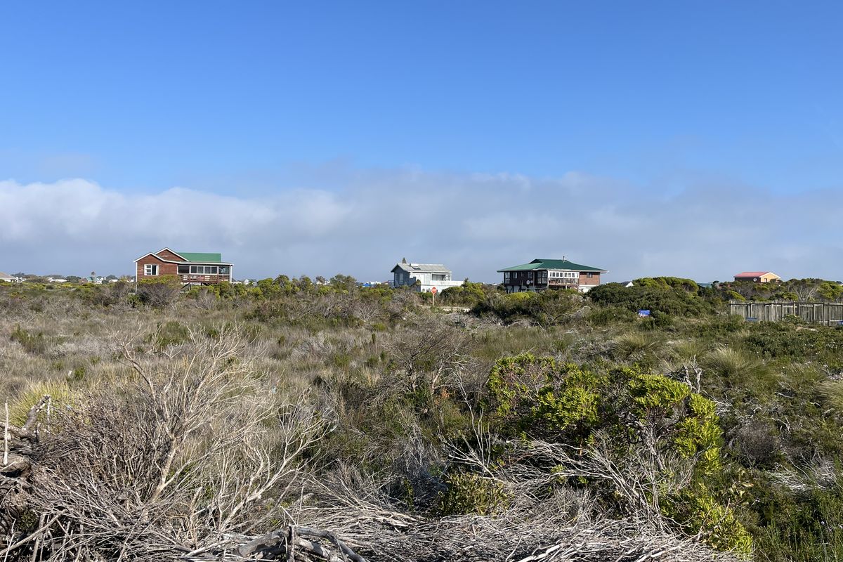 Prime Vacant Stand in Sought-After Betty's Bay – Build Your Dream Coastal Retreat - Photo 4