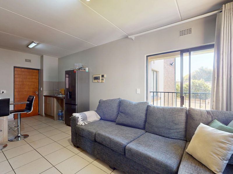 NEW EXCLUSIVE MANDATE | R700 000 - Photo 6