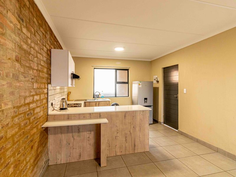 Live Auction!!! Bidding to Start from R495 000!!! Live Auction!!! - Photo 4