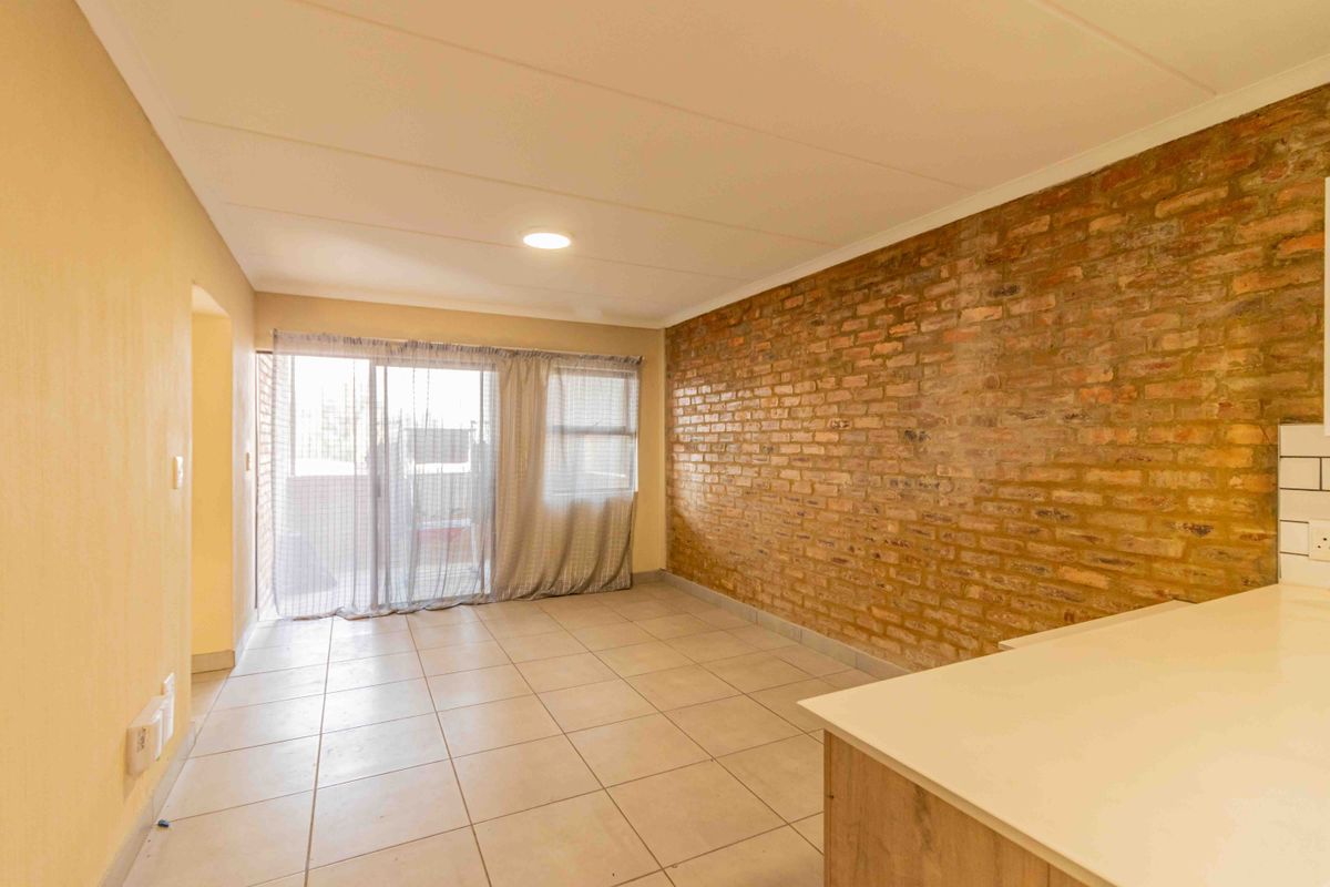 Live Auction!!! Bidding to Start from R495 000!!! Live Auction!!! - Photo 5