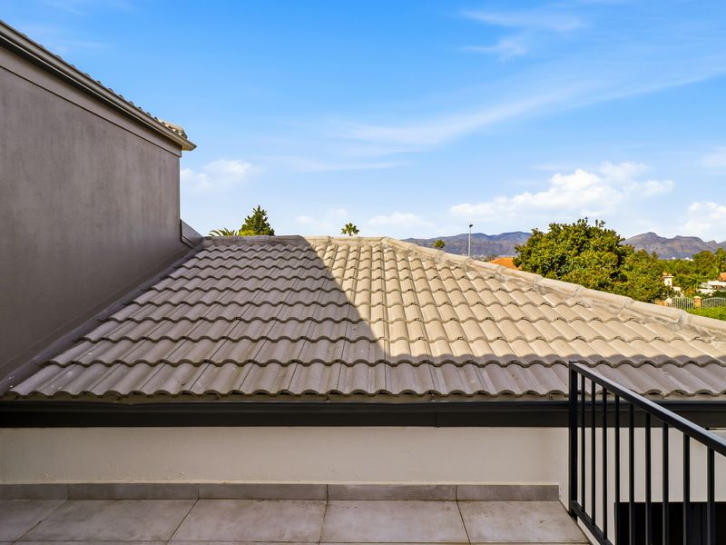 Contemporary Comfort meets Convenience - Photo 10