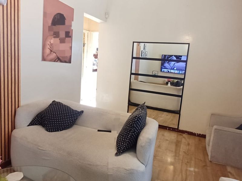 Neat 5-Room Home with a Spacious Erf in Mdantsane NU 17 - Photo 4