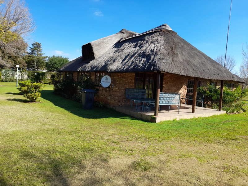 Furnished Townhouse with River Access @ R10,500 - Photo 1