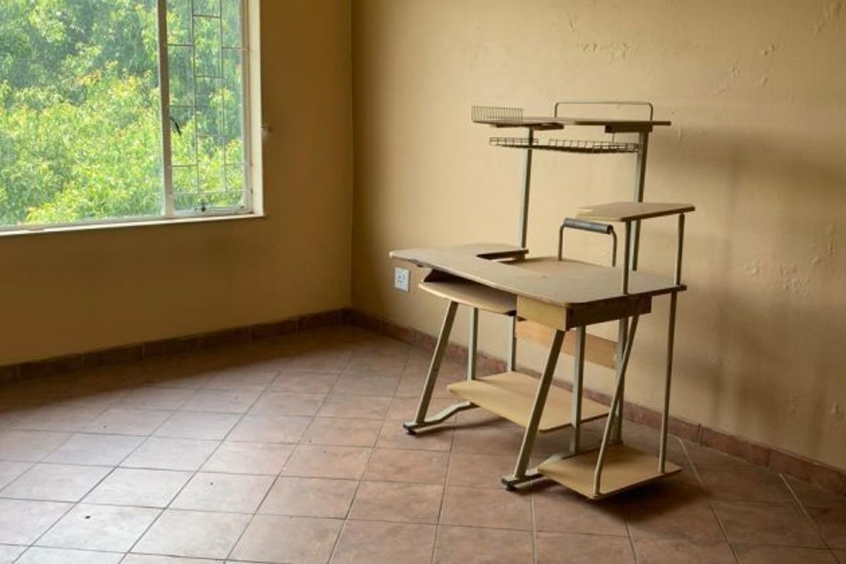 2  Lovey bedr  apartment for sale in Pretoria Gardens - Photo 4