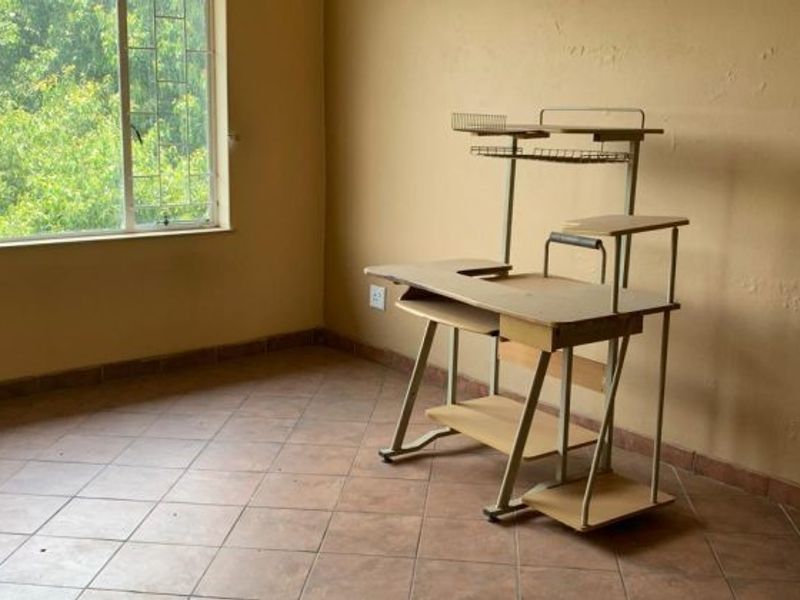 2  Lovey bedr  apartment for sale in Pretoria Gardens - Photo 4