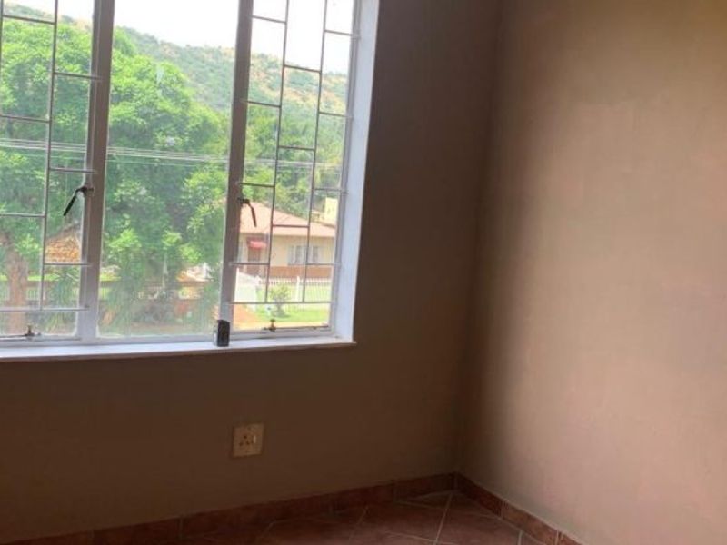 2  Lovey bedr  apartment for sale in Pretoria Gardens - Photo 8
