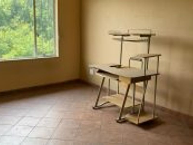 2  Lovey bedr  apartment for sale in Pretoria Gardens - Photo 3