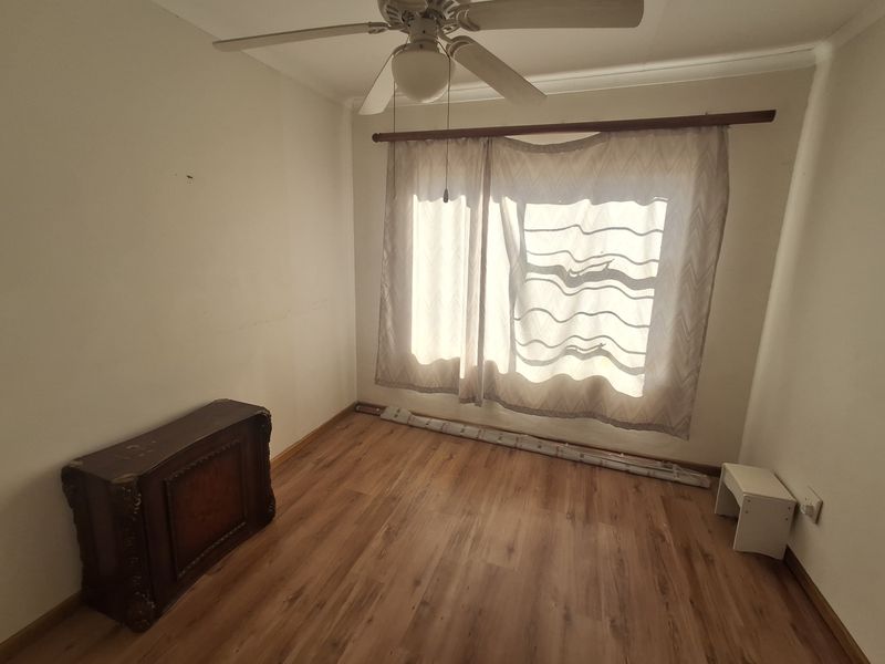 3 Bedroom Simplex in very secure complex - Photo 9
