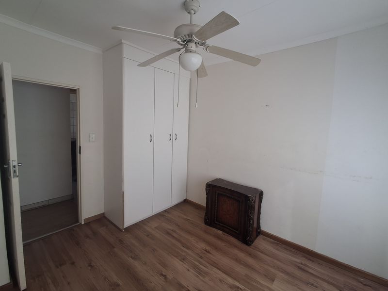 3 Bedroom Simplex in very secure complex - Photo 10