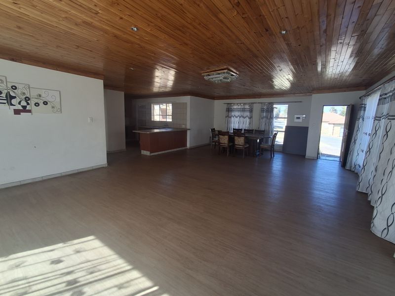 3 Bedroom Simplex in very secure complex - Photo 6