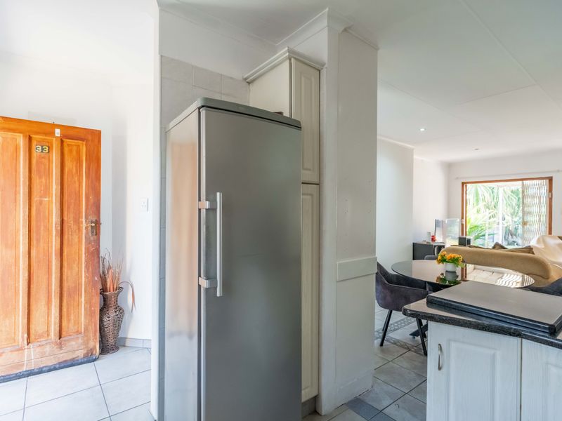 Your Perfect First Step, Smart Investment or Effortless Downsize! - Photo 9