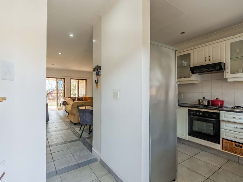 Your Perfect First Step, Smart Investment or Effortless Downsize! - Photo 5