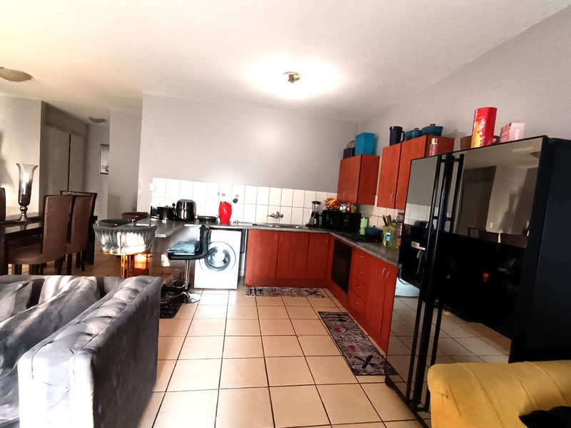 2-Bedroom Apartment Offering Comfort, Security & Lifestyle - Photo 7