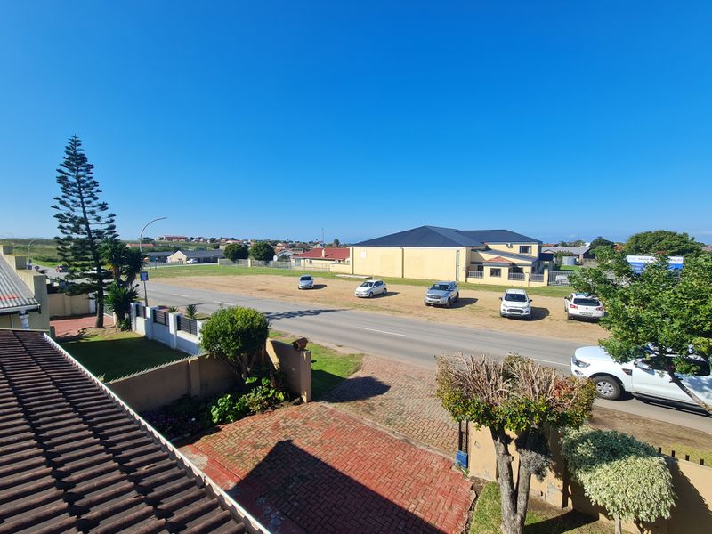 Exciting Opportunity to Own this Versatile Property in Wavecrest, Jeffreys Bay - Photo 2