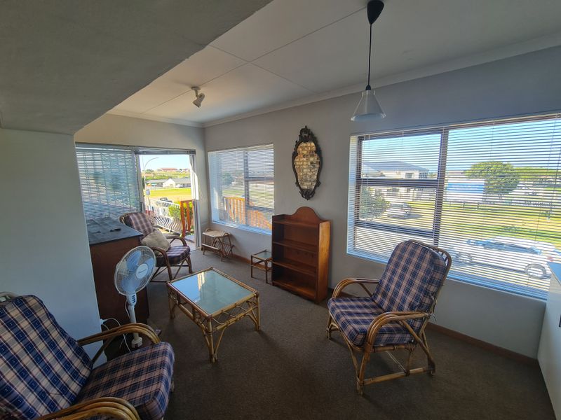 Exciting Opportunity to Own this Versatile Property in Wavecrest, Jeffreys Bay - Photo 7