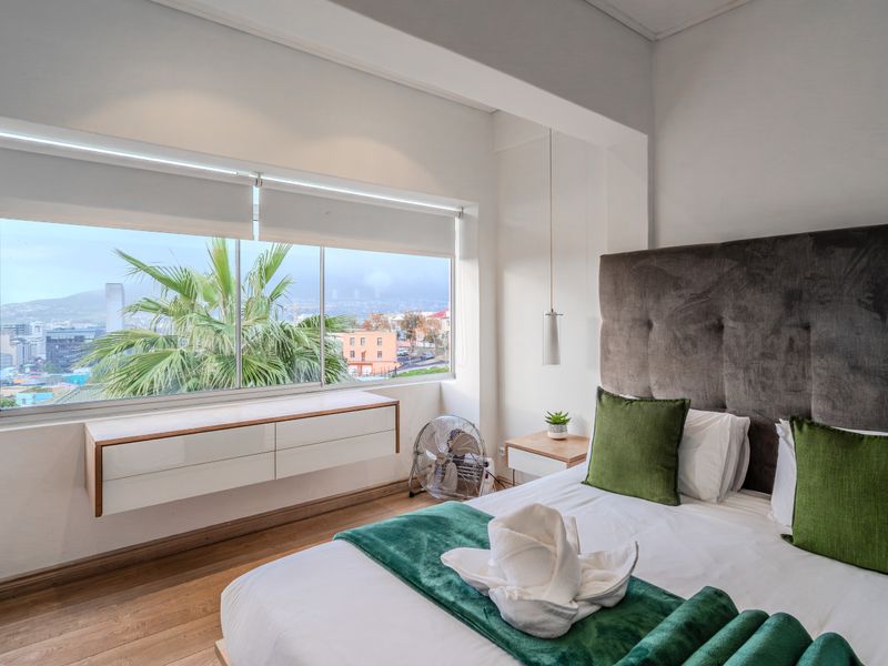 Modern 2-Bedroom Apartment in the Heart of Bo-Kaap - Photo 1