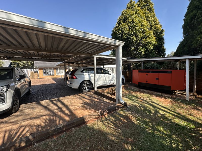 Prime Medical Practice Premises with Four Fully Equipped Surgeries - Photo 2