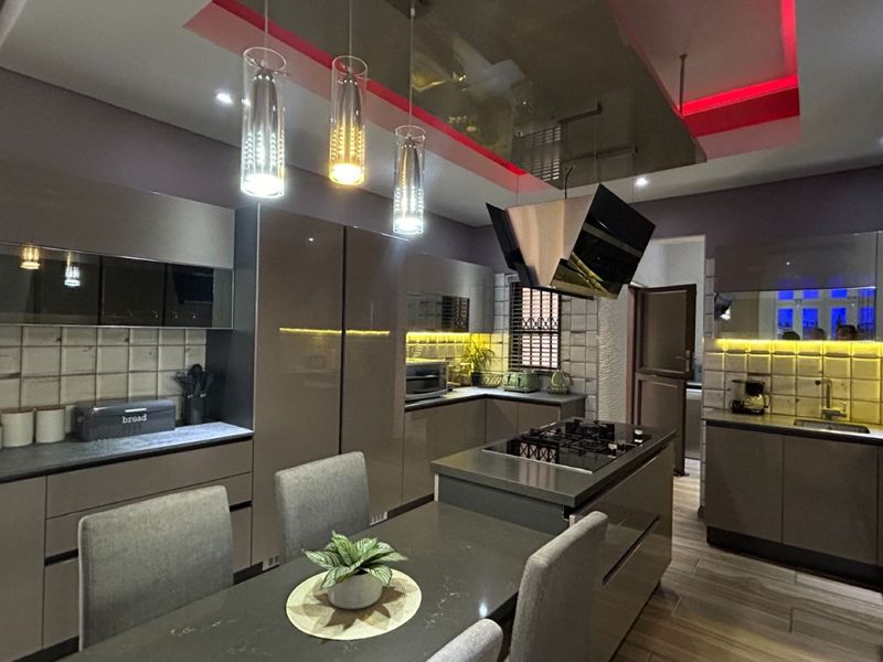 Stylish Double-Storey Home in Secure Eco Estate - Photo 3