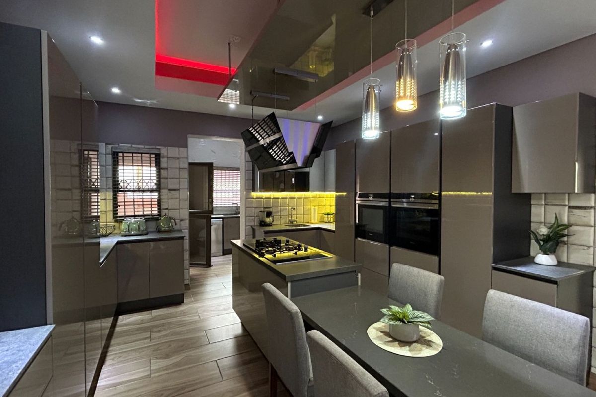 Stylish Double-Storey Home in Secure Eco Estate - Photo 4