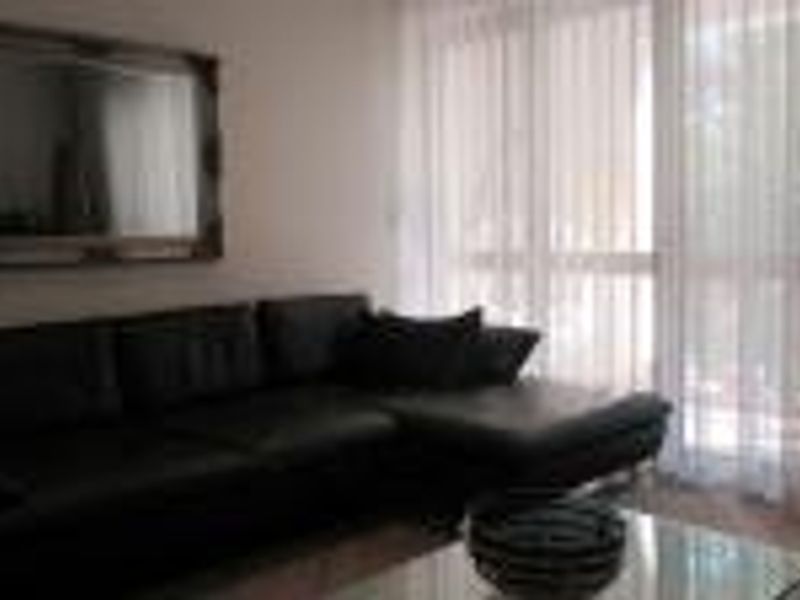 Modern 3 Bed, 3 Bath, 2 garages apartment for Sale in  Bryanston at The Winston - Photo 10