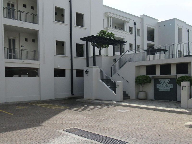 Modern 3 Bed, 3 Bath, 2 garages apartment for Sale in  Bryanston at The Winston - Photo 8