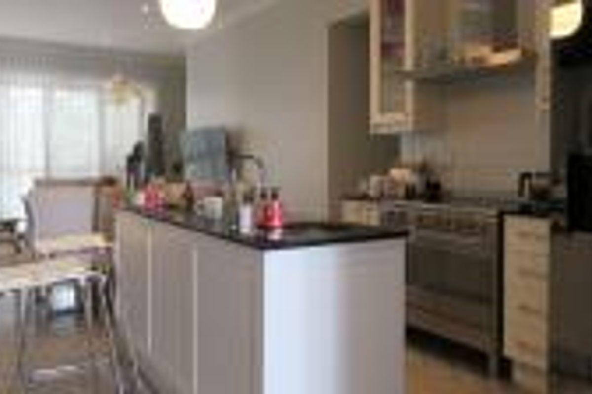 Modern 3 Bed, 3 Bath, 2 garages apartment for Sale in  Bryanston at The Winston - Photo 4