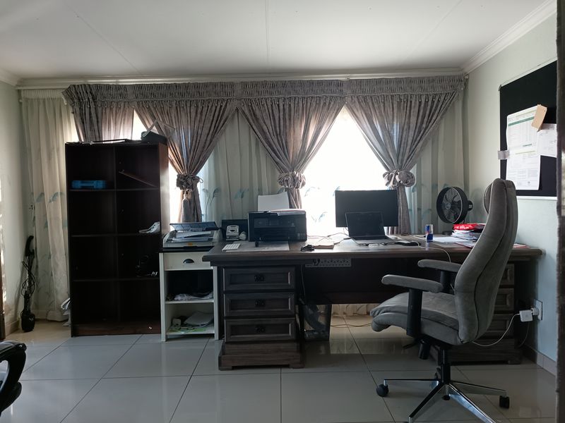 The Home You've Been Waiting For - Photo 9