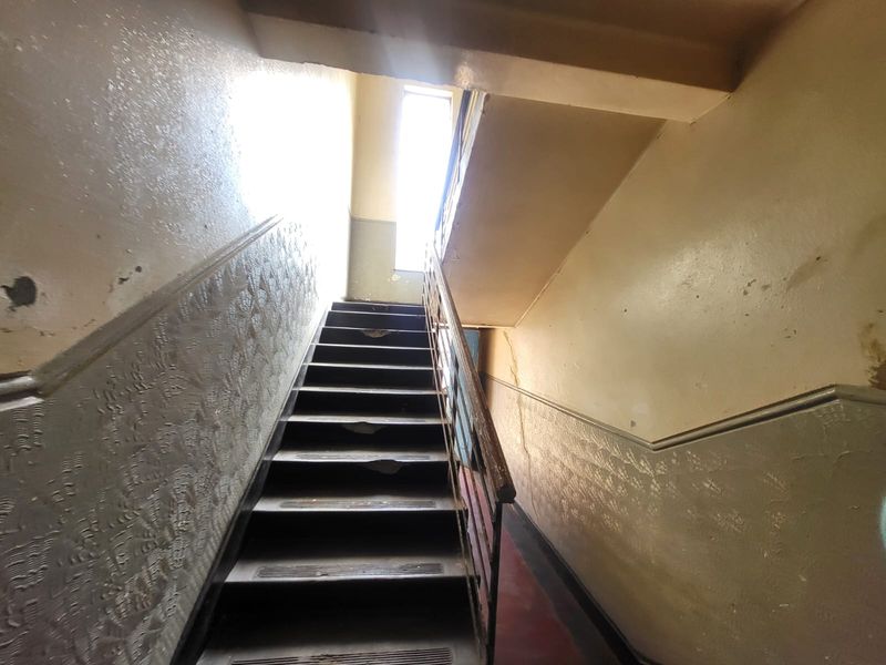 Investment Opportunity in Bertrams – 4 x Two-Bedroom Units + 4 Bachelors for Sale! - Photo 4