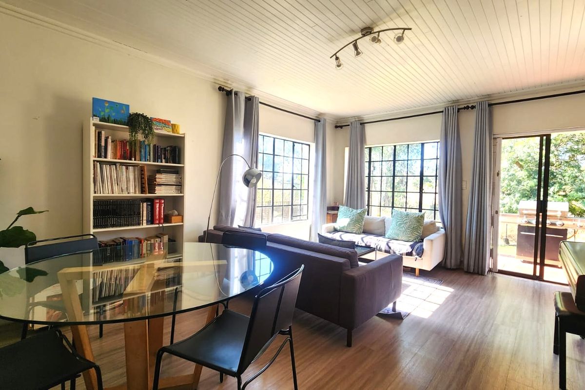 Charming, Unique Family Home with Tranquil Views in Glossa Estate - Photo 2