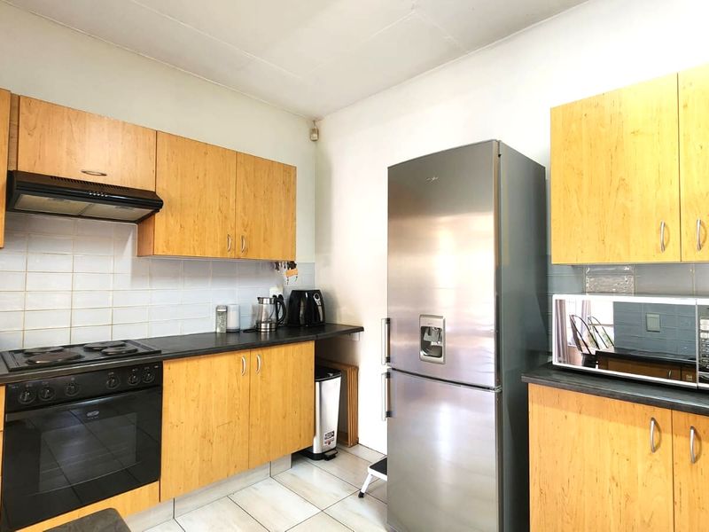Charming, Unique Family Home with Tranquil Views in Glossa Estate - Photo 6