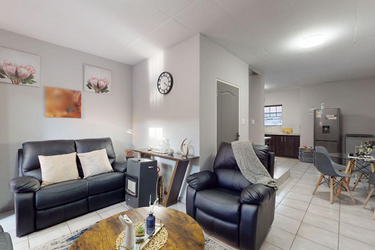 Spacious and modern apartment. - Photo 2