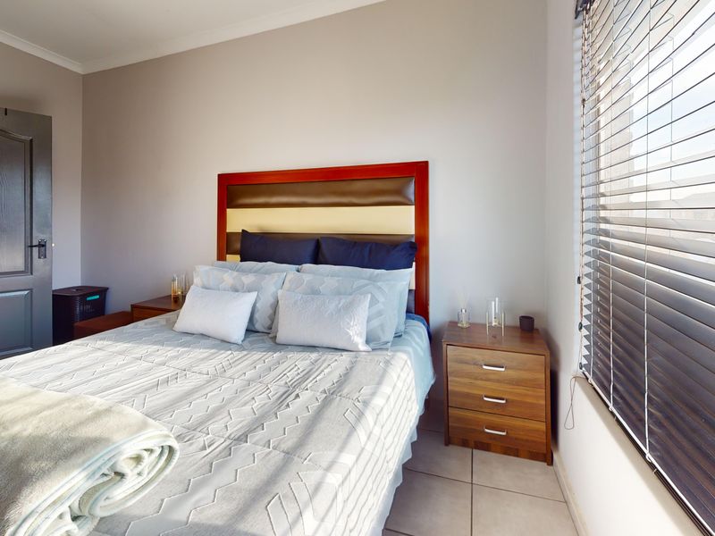 Spacious and modern apartment. - Photo 9