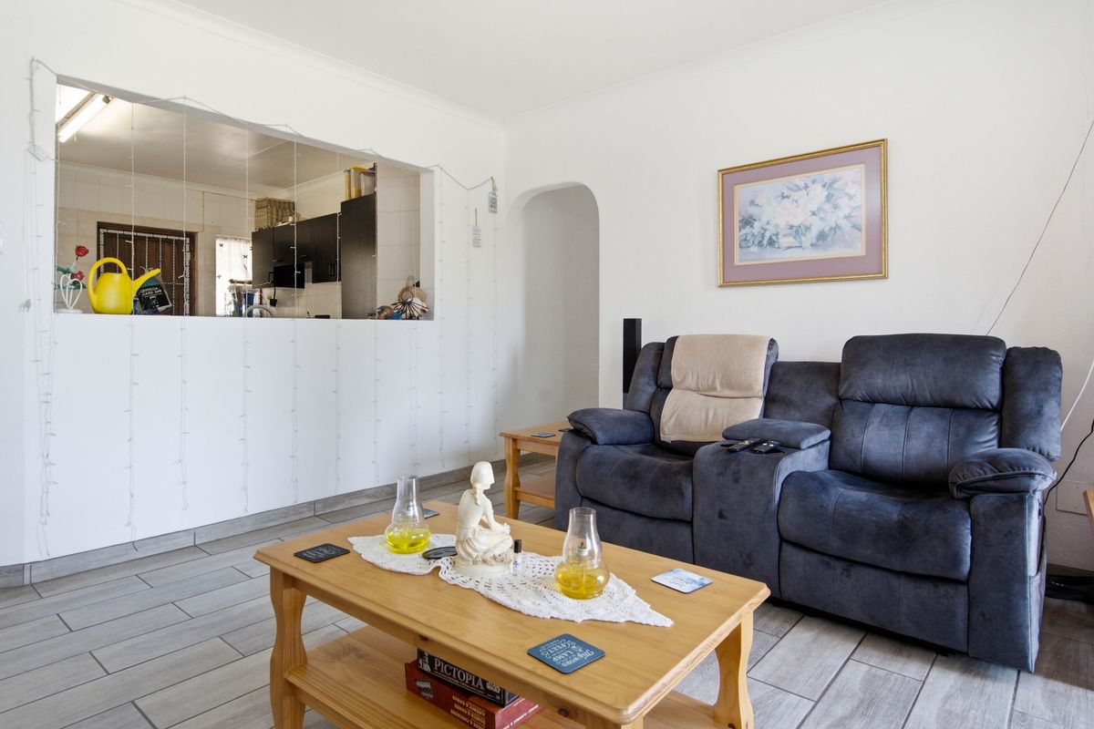 3 Bedroom House - Photo 5