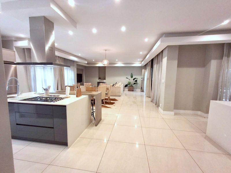 Luxury Living 3-Bedroom Home in Secure Enclosure - Photo 6