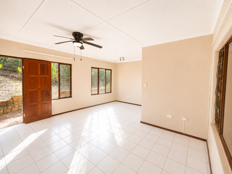 3 Bedroom Family Home with Flatlet 1 – Endless Potential! - Photo 3