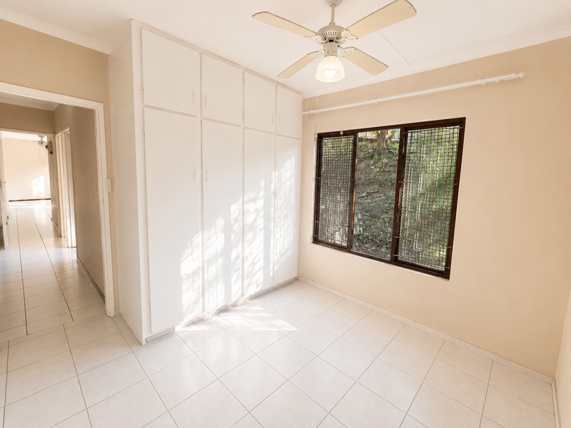 3 Bedroom Family Home with Flatlet 1 – Endless Potential! - Photo 7