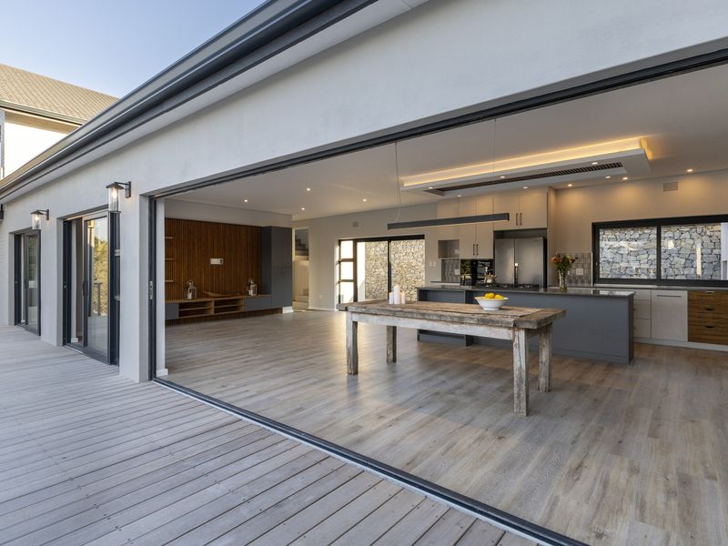 An Exclusive Riverside Sanctuary on the Banks of the Kowie River - Photo 3