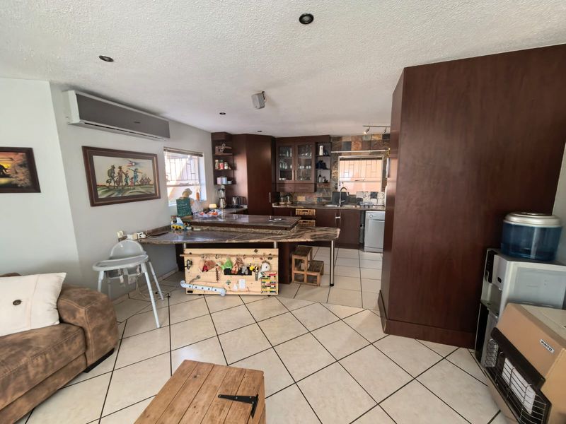 Stylish townhouse for sale in Parys - Photo 8