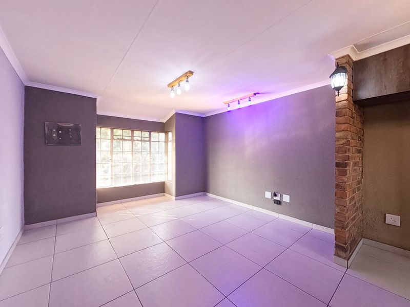 Secure, Stylish & Ready to Move In - Photo 4
