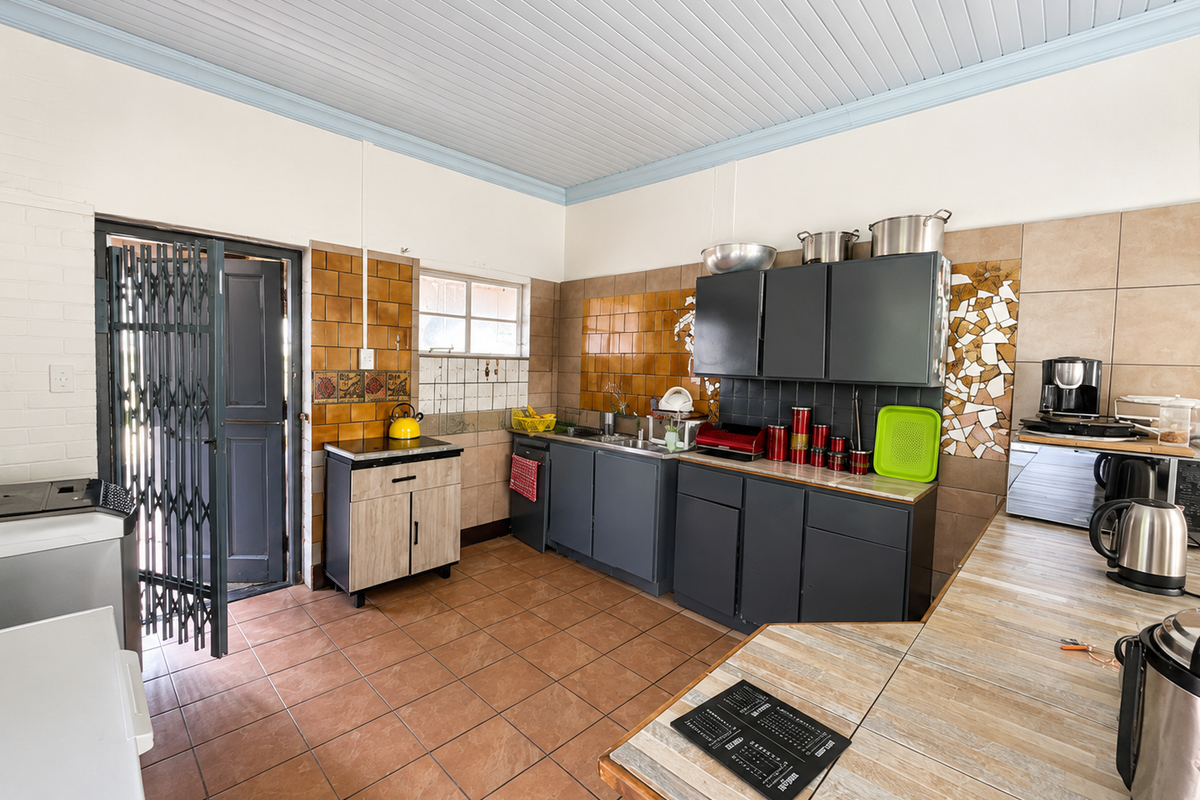 #House with Exceptional Business Potential/Fixing potential - Photo 2