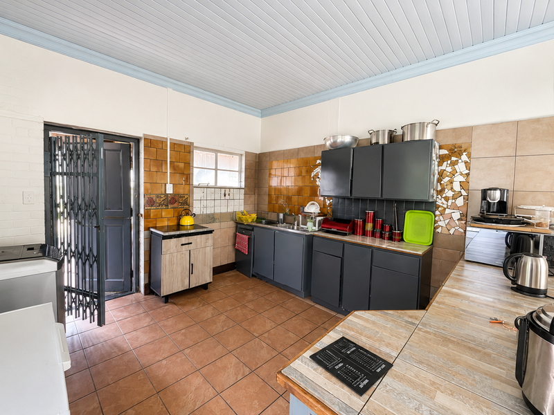 #House with Exceptional Business Potential/Fixing potential - Photo 2