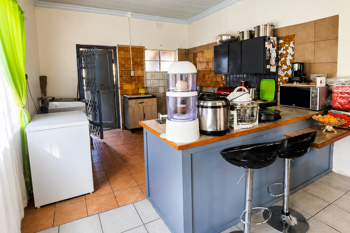 #House with Exceptional Business Potential/Fixing potential - Photo 3