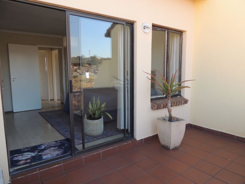 Your Own Private Garden. Your Own Peace of Mind. Welcome Home to Mondeor. - Photo 10