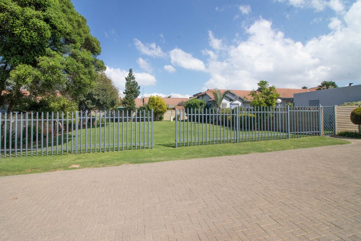 Three bedroomsimplex - Photo 2