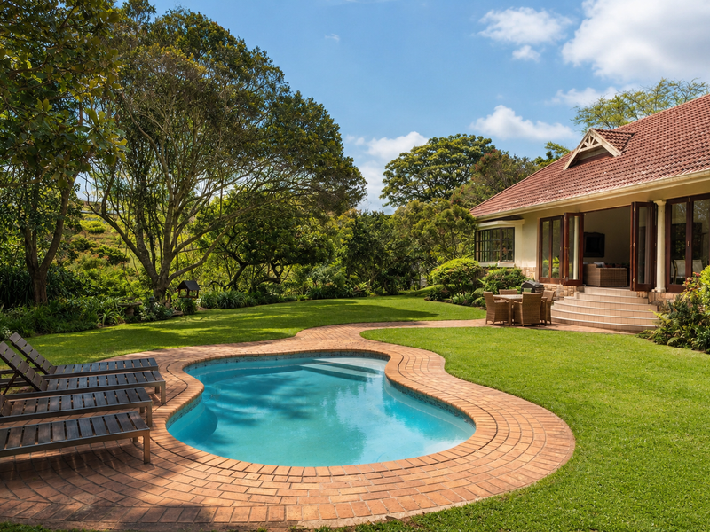 A Rare Single-Level Sanctuary in Prestigious Estate - Photo 4