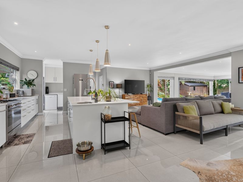 Modern Family Home with Exceptional Entertainment Spaces - Photo 6