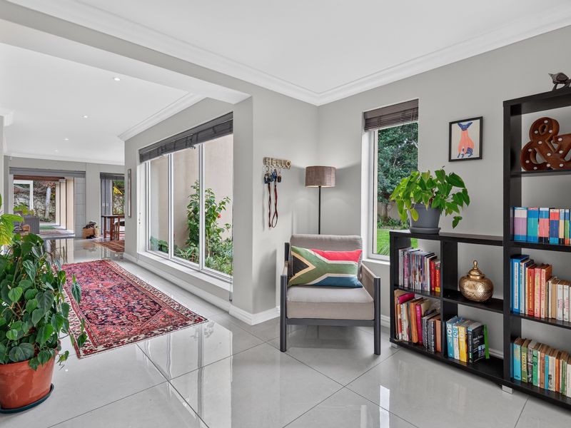 Modern Family Home with Exceptional Entertainment Spaces - Photo 3