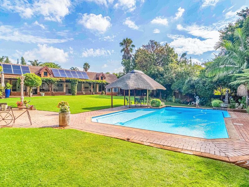 What A Lot I've Got - Secure Freehold Property in Gated Community - Photo 9