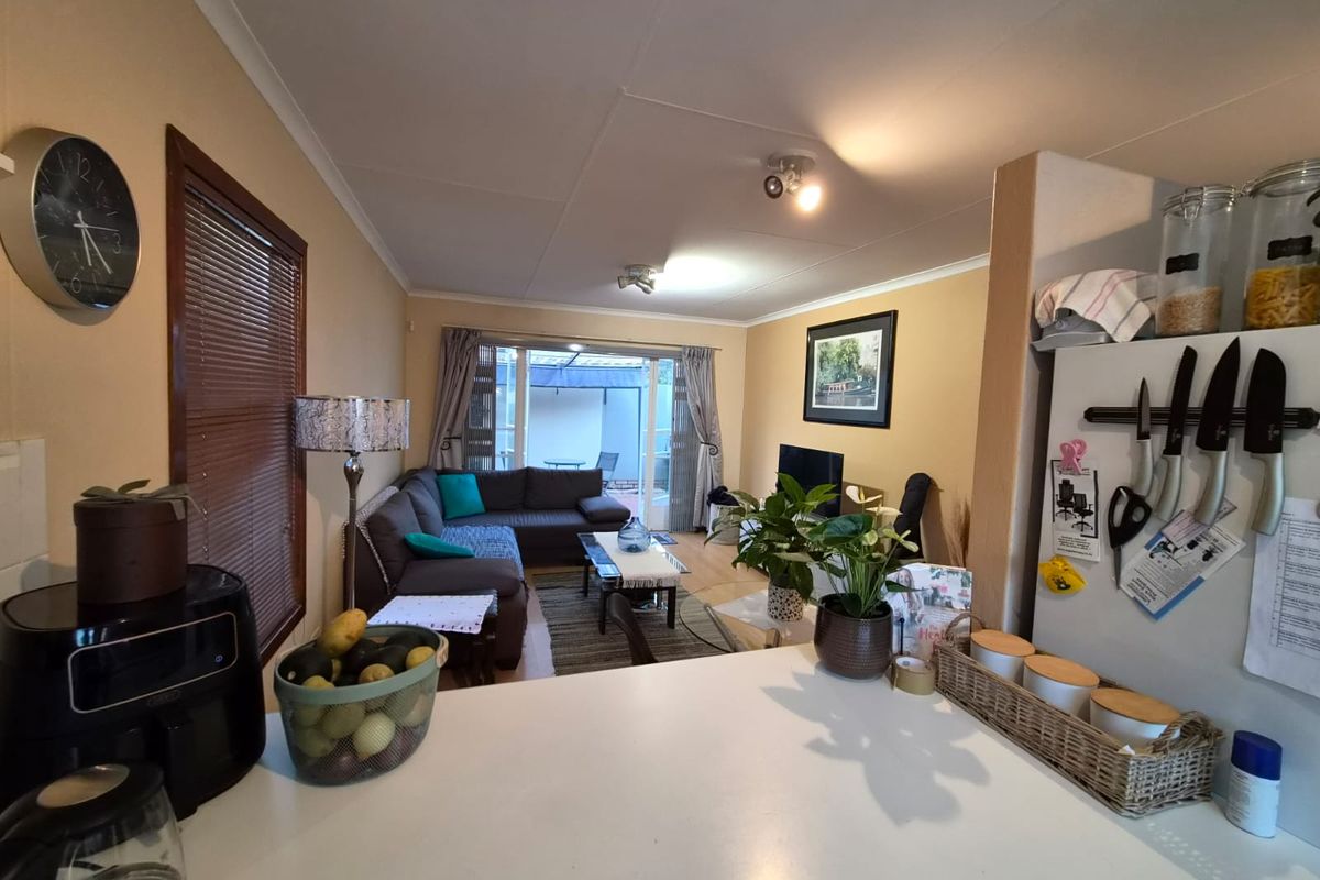 Eden Glen’s Best-Kept Garden Secret - Photo 4