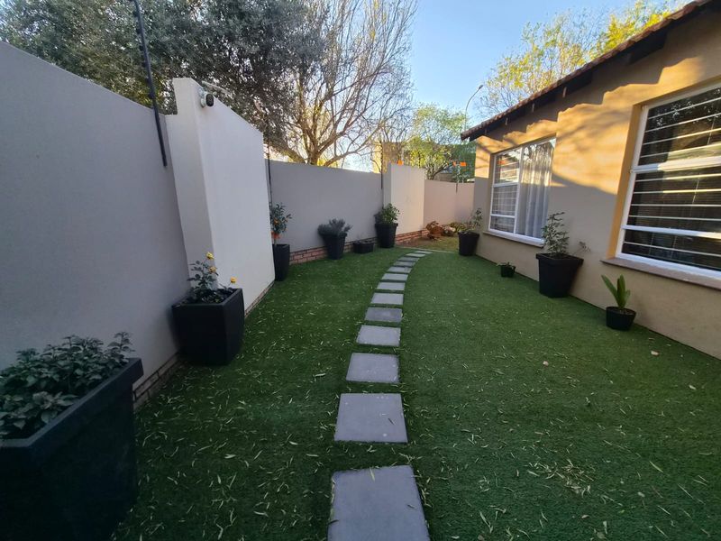 Eden Glen’s Best-Kept Garden Secret - Photo 1